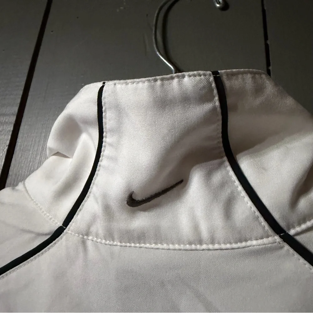 Nike Air Windbreaker Full Zip Jacket White Black Women’s Large - Picture 14 of 14